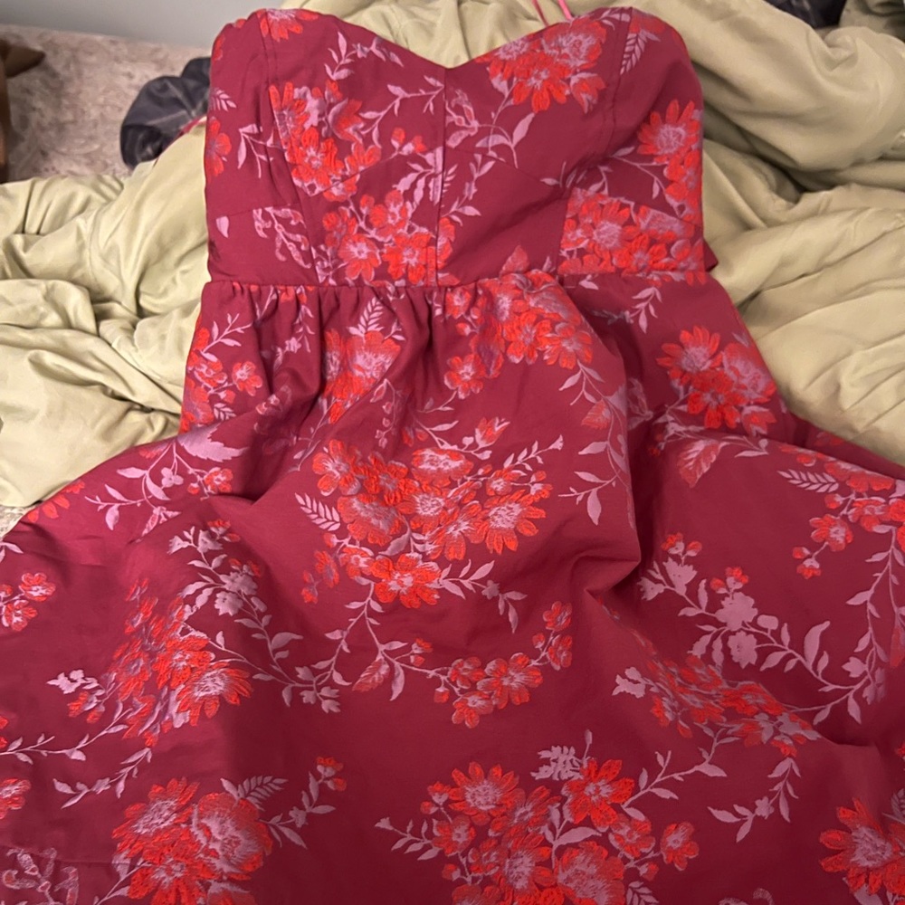 GORGEOUS 🌟🌟shine like a star in this Free People NWT back bow tied dress